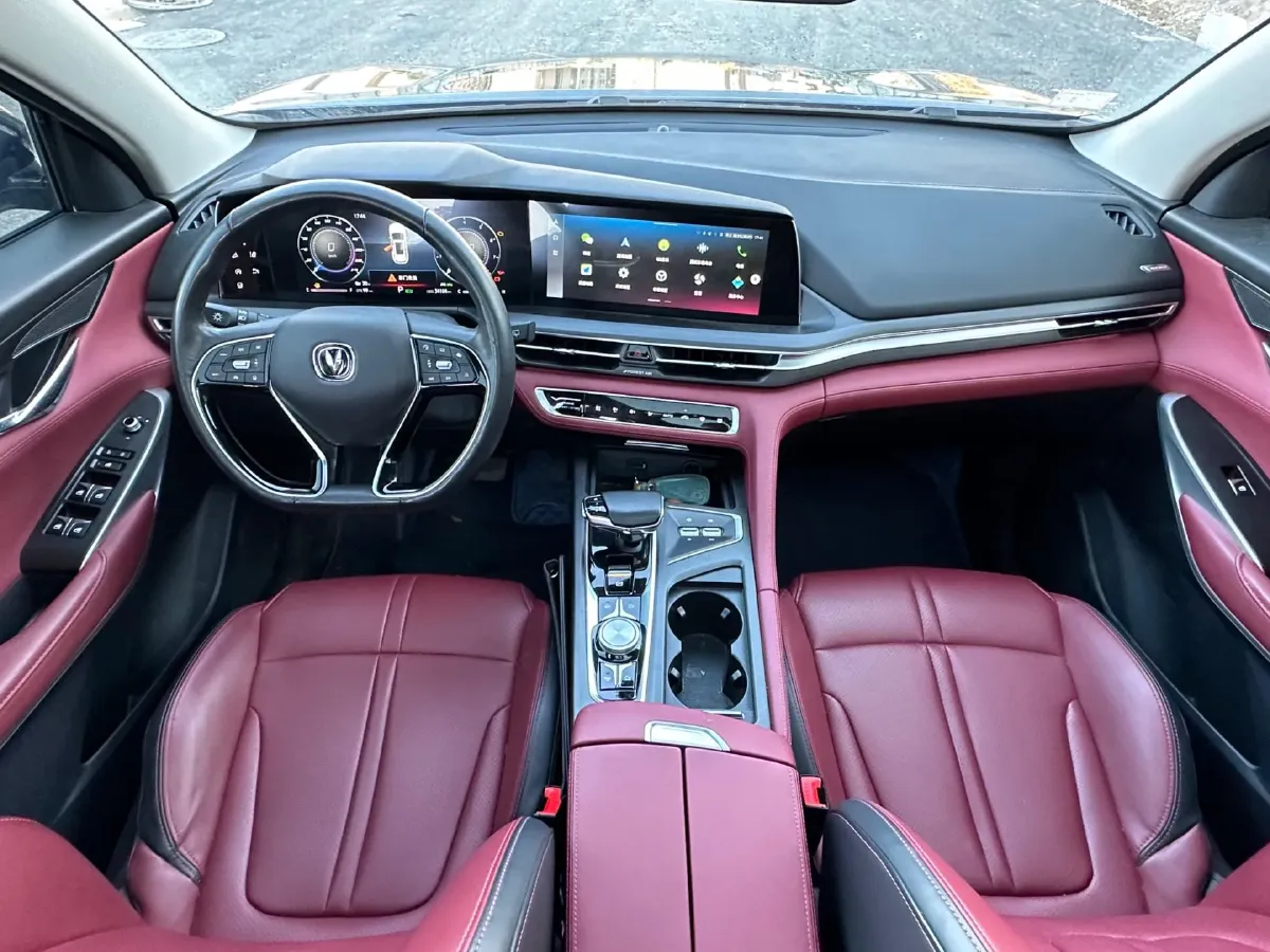 2021 ChangAn CS75 Plus 2.0T 233HP L4 8AT,autocango,china used car exporter,china ev exporter,chinese used car exporter,chinese used ev exporter