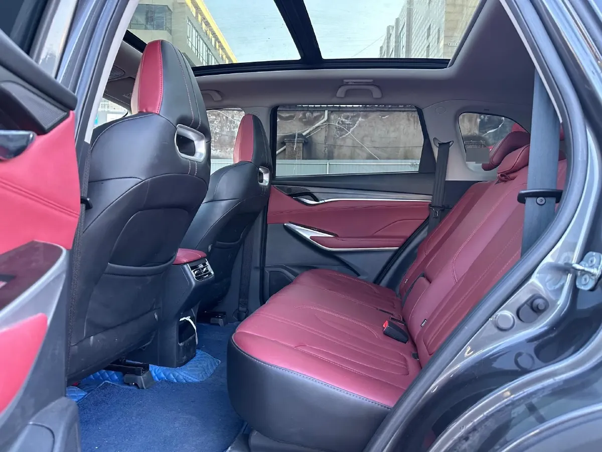 2021 ChangAn CS75 Plus 2.0T 233HP L4 8AT,autocango,china used car exporter,china ev exporter,chinese used car exporter,chinese used ev exporter