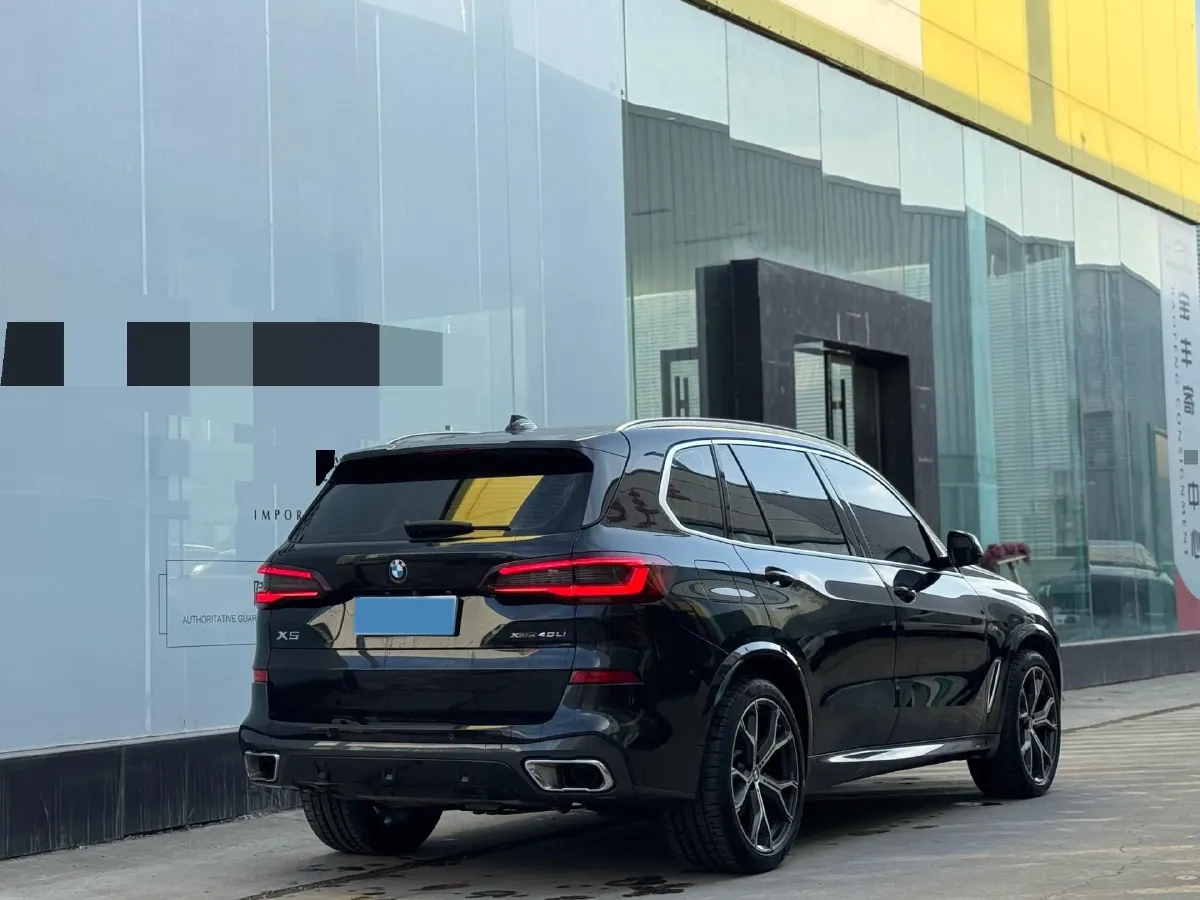 2022 BMW X5 3.0T 333HP L6 8AT,autocango,china used car exporter,china ev exporter,chinese used car exporter,chinese used ev exporter