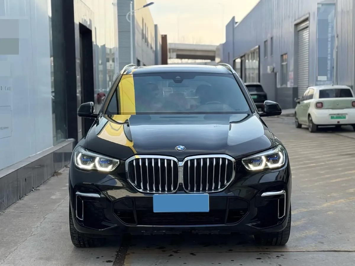 2022 BMW X5 3.0T 333HP L6 8AT,autocango,china used car exporter,china ev exporter,chinese used car exporter,chinese used ev exporter
