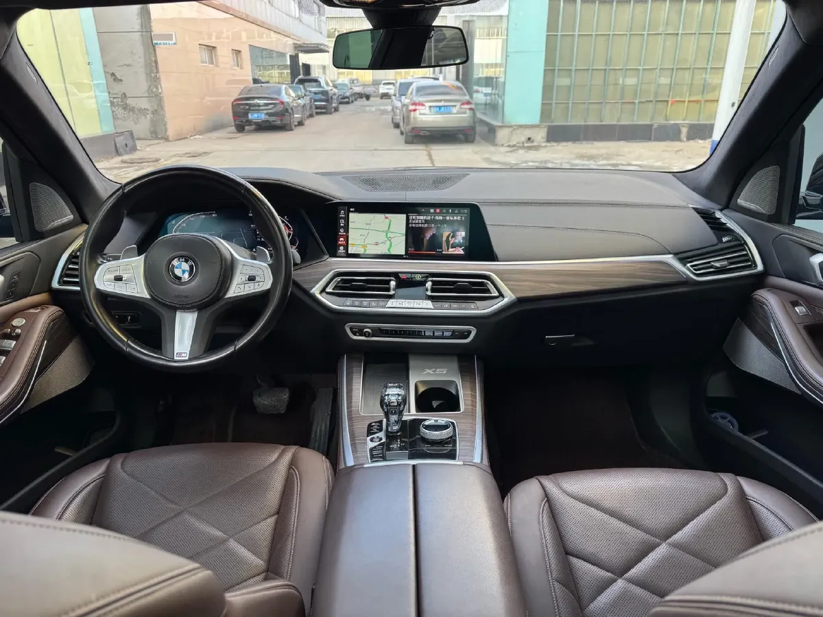 2022 BMW X5 3.0T 333HP L6 8AT,autocango,china used car exporter,china ev exporter,chinese used car exporter,chinese used ev exporter