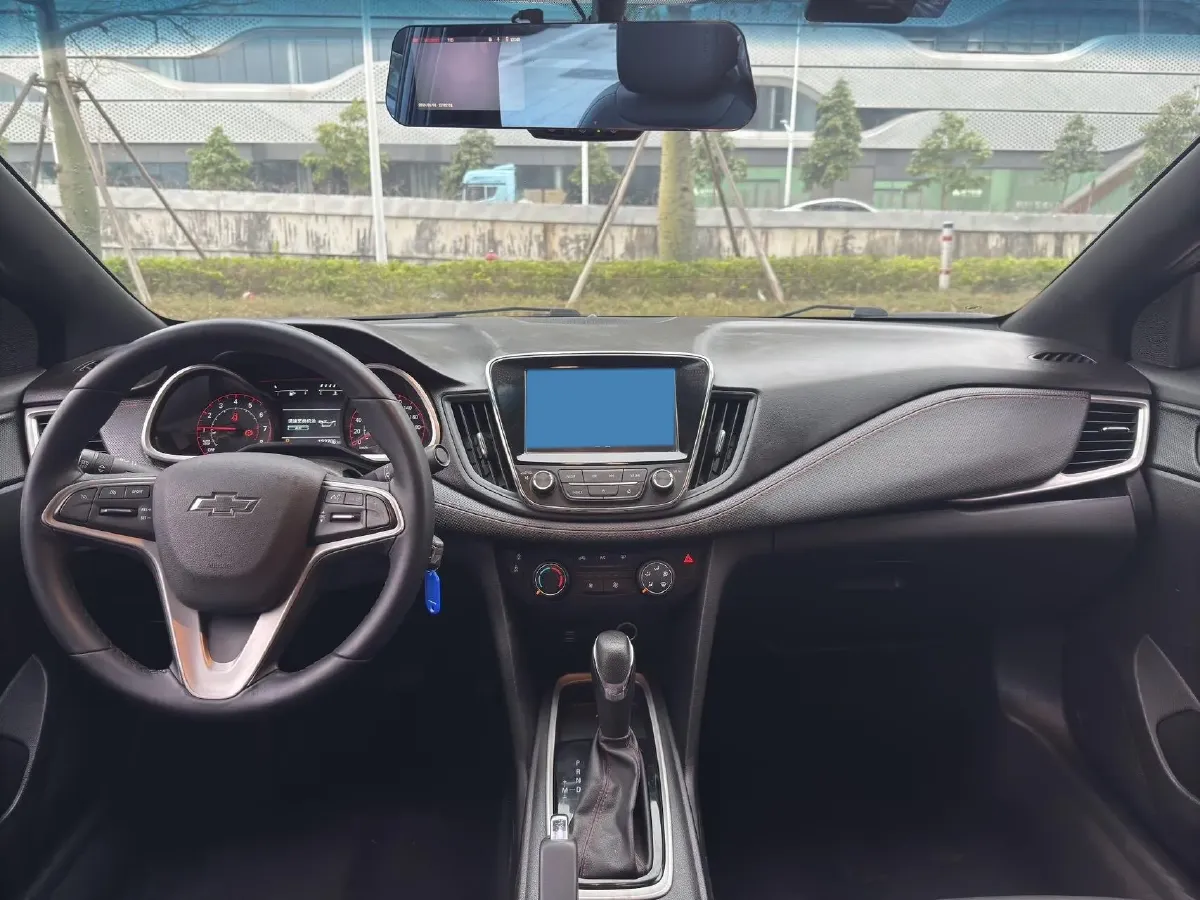 2019 Chevrolet Monza 1.3T 163HP L3 6AT,autocango,china used car exporter,china ev exporter,chinese used car exporter,chinese used ev exporter