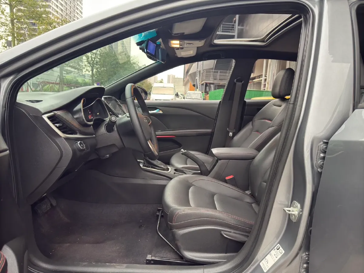 2019 Chevrolet Monza 1.3T 163HP L3 6AT,autocango,china used car exporter,china ev exporter,chinese used car exporter,chinese used ev exporter