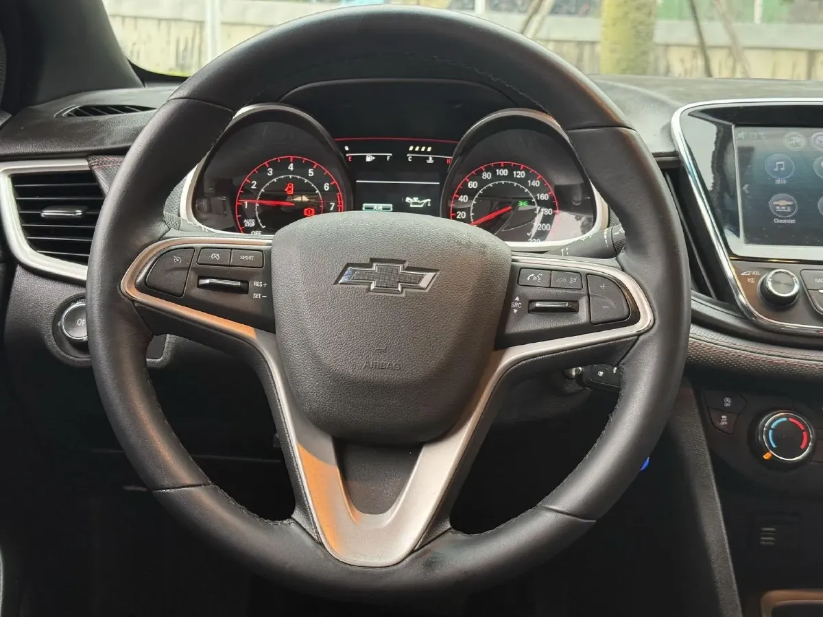 2019 Chevrolet Monza 1.3T 163HP L3 6AT,autocango,china used car exporter,china ev exporter,chinese used car exporter,chinese used ev exporter