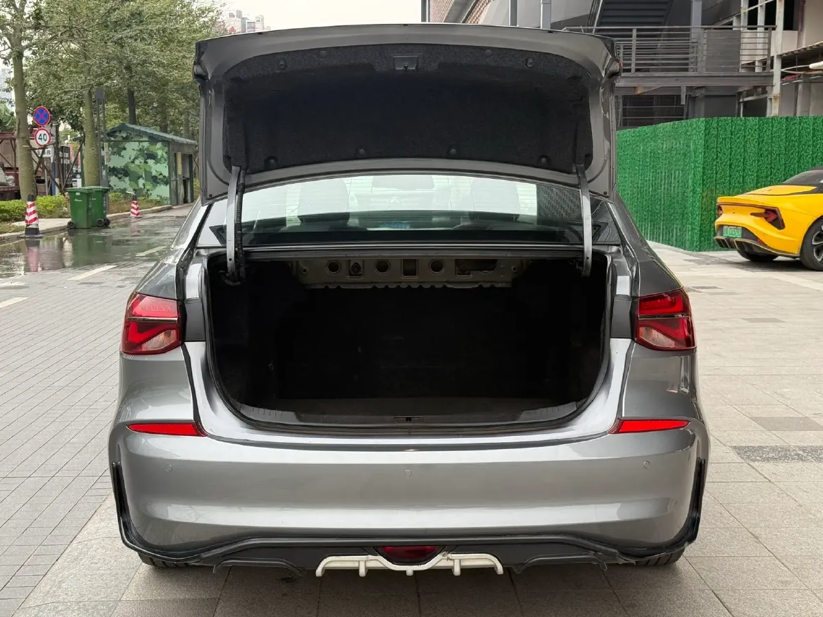 2019 Chevrolet Monza 1.3T 163HP L3 6AT,autocango,china used car exporter,china ev exporter,chinese used car exporter,chinese used ev exporter