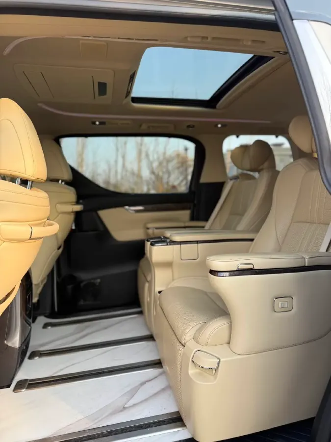 2021 Toyota Alphard 2.5L 117HP L4 E-CVT Hybrid,autocango,china used car exporter,china ev exporter,chinese used car exporter,chinese used ev exporter