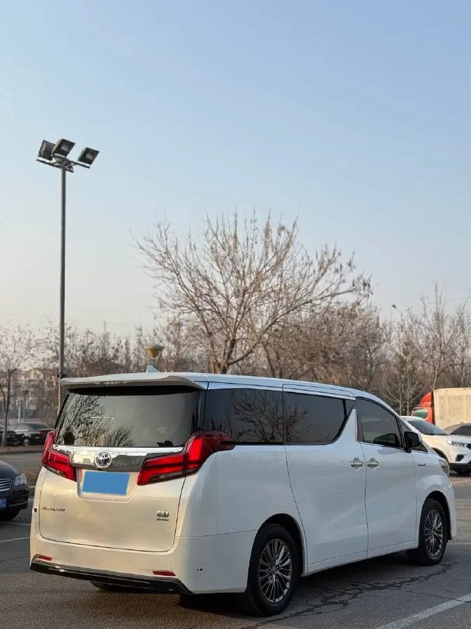 2021 Toyota Alphard 2.5L 117HP L4 E-CVT Hybrid,autocango,china used car exporter,china ev exporter,chinese used car exporter,chinese used ev exporter