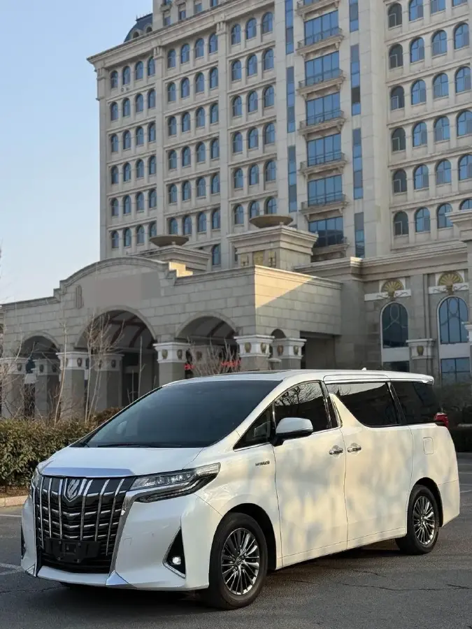 2021 Toyota Alphard 2.5L 117HP L4 E-CVT Hybrid