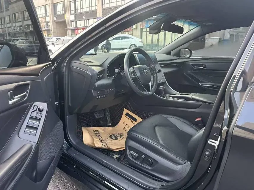 2022 Toyota Avalon 2.5L 209HP L4 8AT,autocango,china used car exporter,china ev exporter,chinese used car exporter,chinese used ev exporter