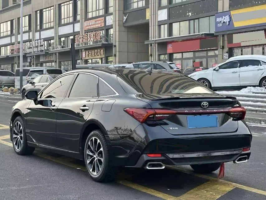 2022 Toyota Avalon 2.5L 209HP L4 8AT,autocango,china used car exporter,china ev exporter,chinese used car exporter,chinese used ev exporter
