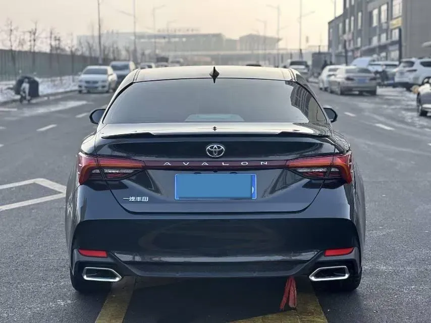 2022 Toyota Avalon 2.5L 209HP L4 8AT,autocango,china used car exporter,china ev exporter,chinese used car exporter,chinese used ev exporter