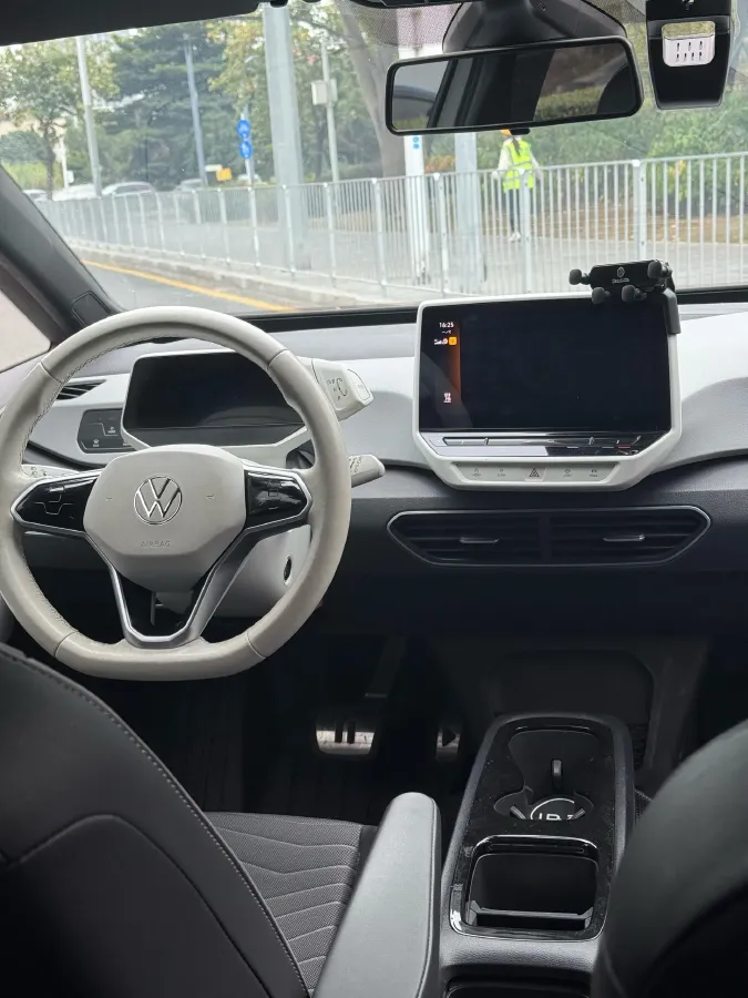 2023 Volkswagen ID.3 BEV 52.8KWH,autocango,china used car exporter,china ev exporter,chinese used car exporter,chinese used ev exporter