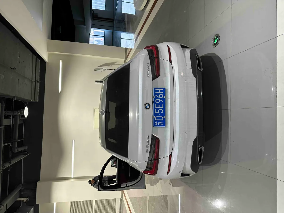 2022 BMW 3 Series 2.0T 156HP L4 8AT,autocango,china used car exporter,china ev exporter,chinese used car exporter,chinese used ev exporter