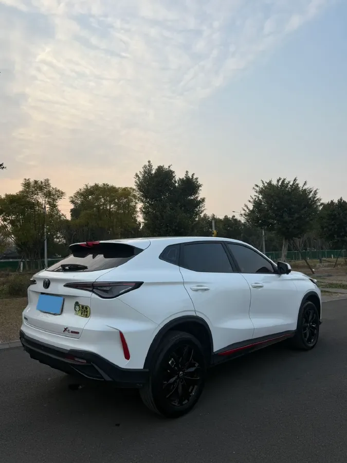 2025 ChangAn X5 PLUS 1.5T 188HP L4 7DCT,autocango,china used car exporter,china ev exporter,chinese used car exporter,chinese used ev exporter