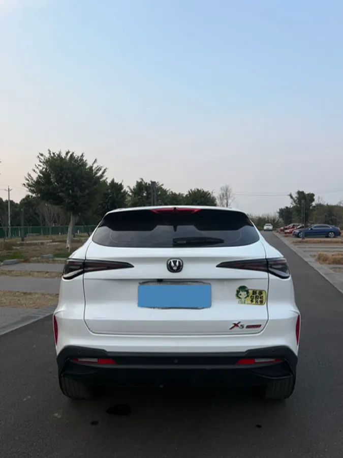 2025 ChangAn X5 PLUS 1.5T 188HP L4 7DCT,autocango,china used car exporter,china ev exporter,chinese used car exporter,chinese used ev exporter