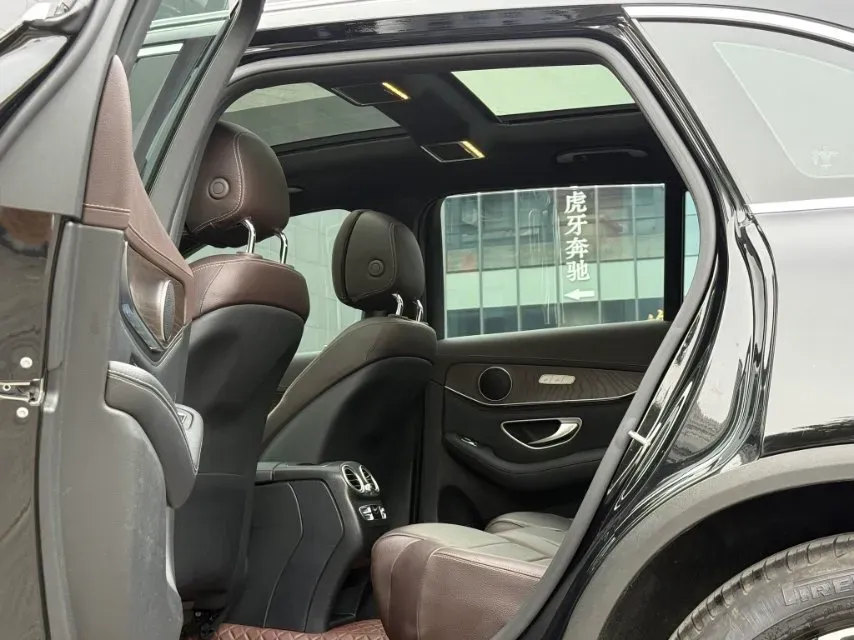 2020 Mercedes-Benz GLC Class 2.0T 258HP L4 9AT,autocango,china used car exporter,china ev exporter,chinese used car exporter,chinese used ev exporter