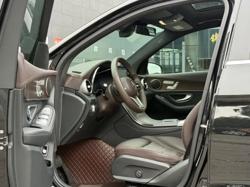 2020 Mercedes-Benz GLC Class 2.0T 258HP L4 9AT,autocango,china used car exporter,china ev exporter,chinese used car exporter,chinese used ev exporter