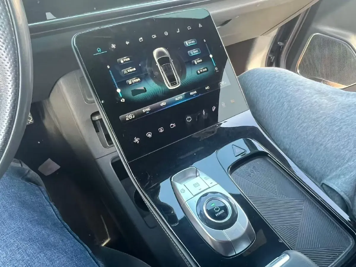 2022 ARCFOX αT BEV 93.6KWH,autocango,china used car exporter,china ev exporter,chinese used car exporter,chinese used ev exporter