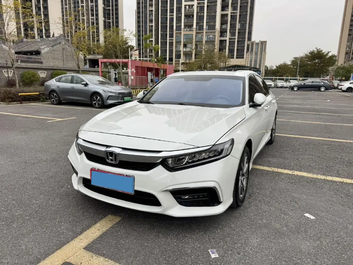 2019 Honda Inspire 1.5T 194HP L4 CVT