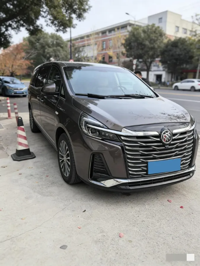 2023 Buick GL8 2.0T 237HP L4 9AT,autocango,china used car exporter,china ev exporter,chinese used car exporter,chinese used ev exporter