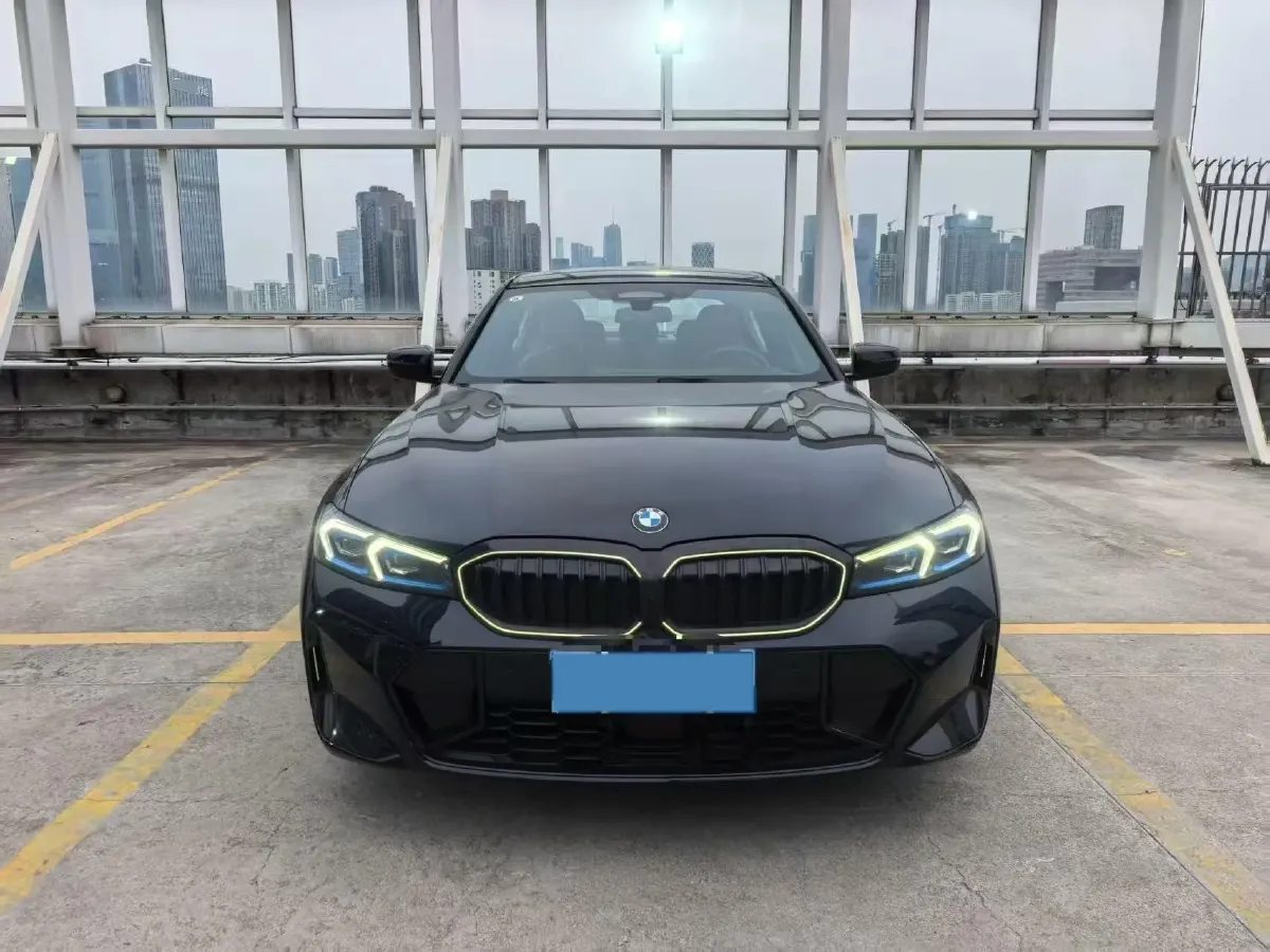 2025 BMW 3 Series 2.0T 245HP L4 8AT,autocango,china used car exporter,china ev exporter,chinese used car exporter,chinese used ev exporter