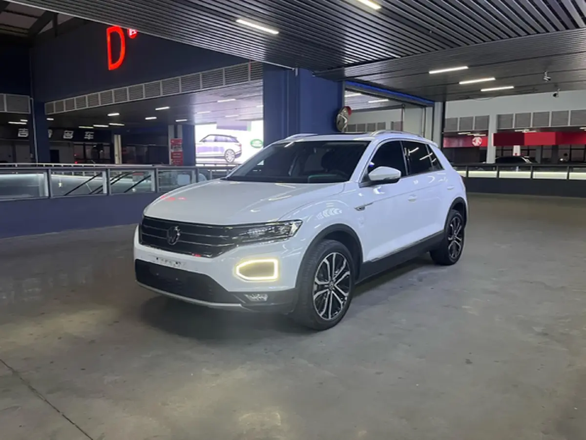 2022 Volkswagen T-Roc 1.4T 150HP L4 7DCT