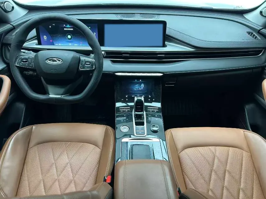 2021 Chery Tiggo 8 Plus 1.6T 197HP L4 7DCT,autocango,china used car exporter,china ev exporter,chinese used car exporter,chinese used ev exporter