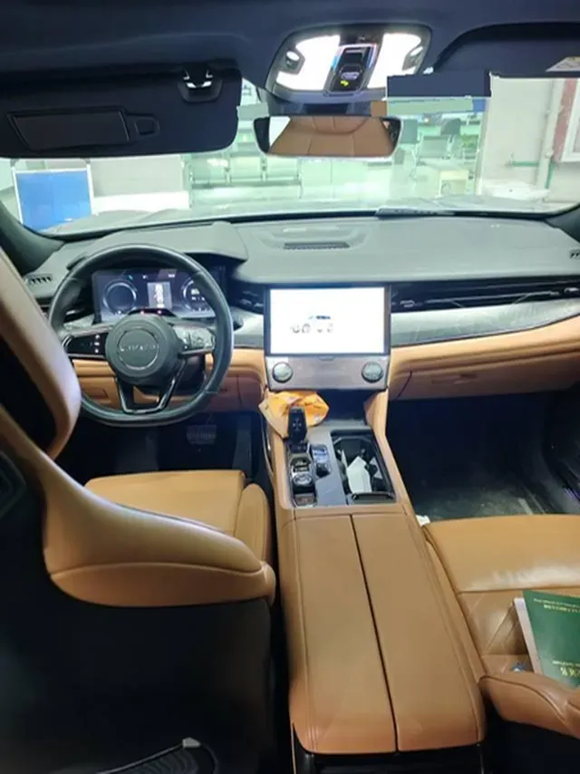 2021 Kia Carnival 2.0T 233HP L4 8AT,autocango,china used car exporter,china ev exporter,chinese used car exporter,chinese used ev exporter