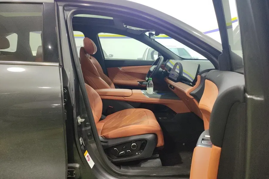 2025 ChangAn CS75 Plus 1.5T 192HP L4 8AT,autocango,china used car exporter,china ev exporter,chinese used car exporter,chinese used ev exporter