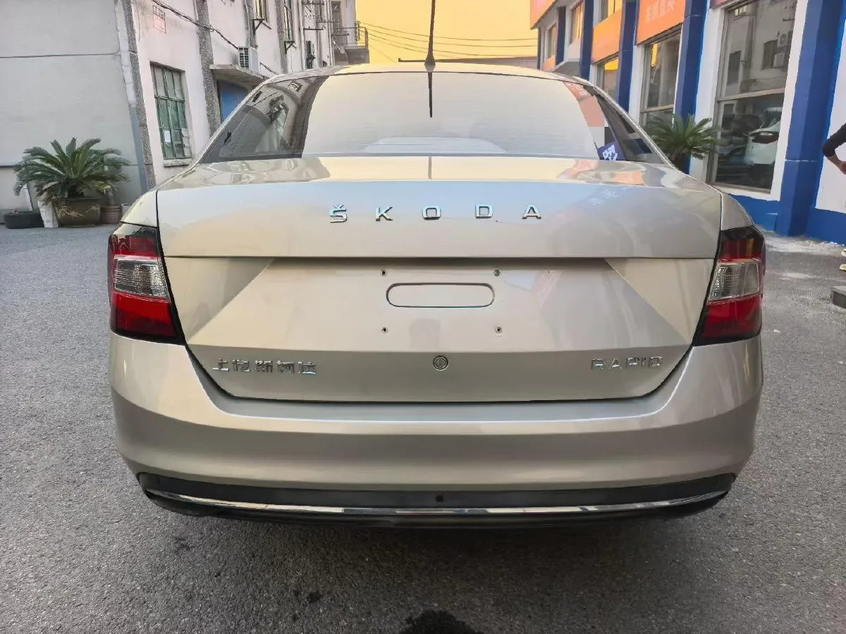 2019 SWM G01 1.5T 156HP L4 6MT,autocango,china used car exporter,china ev exporter,chinese used car exporter,chinese used ev exporter
