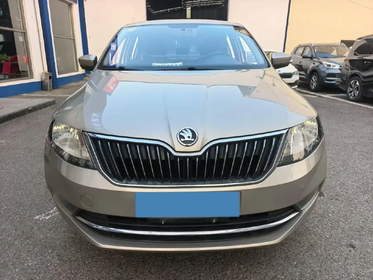 2019 SWM G01 1.5T 156HP L4 6MT,autocango,china used car exporter,china ev exporter,chinese used car exporter,chinese used ev exporter