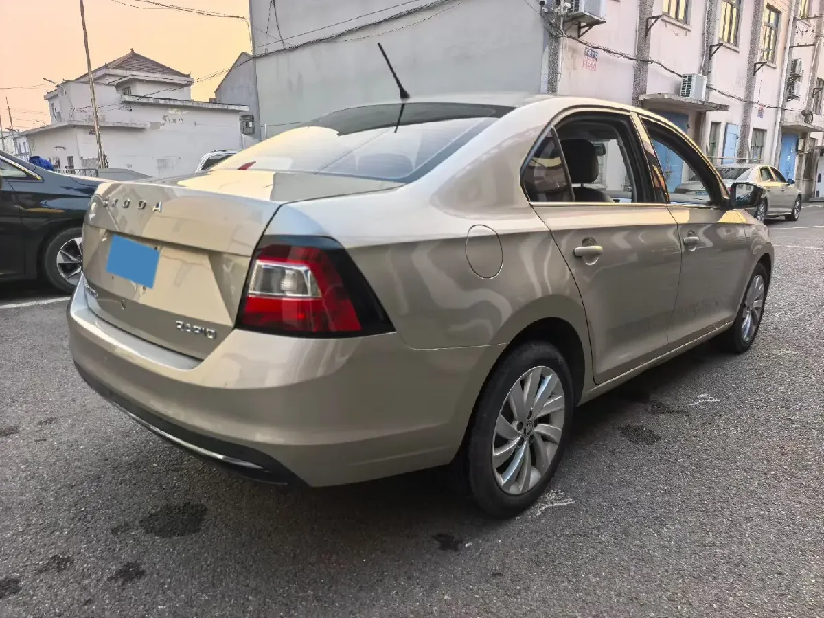 2019 SWM G01 1.5T 156HP L4 6MT,autocango,china used car exporter,china ev exporter,chinese used car exporter,chinese used ev exporter