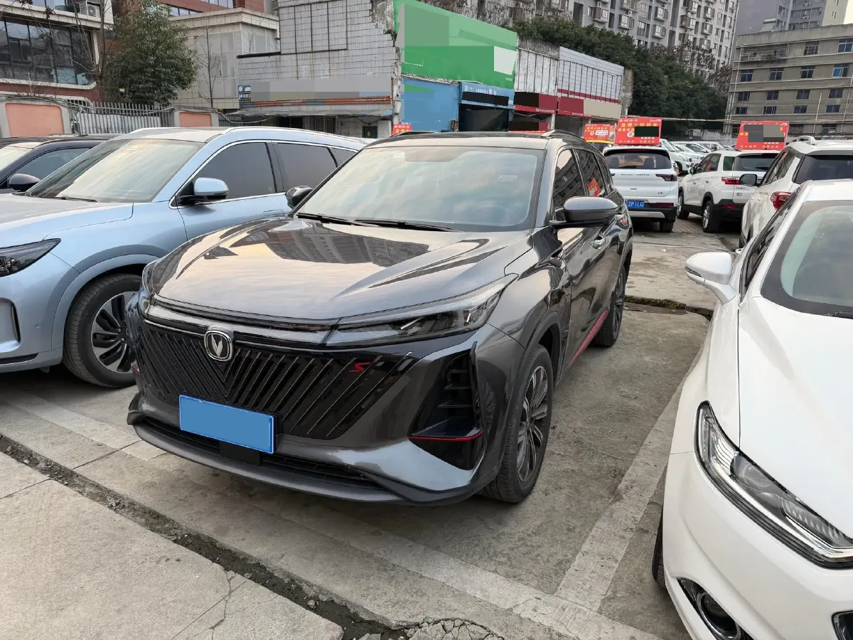 2022 ChangAn CS75 Plus 1.5T 188HP L4 8AT,autocango,china used car exporter,china ev exporter,chinese used car exporter,chinese used ev exporter