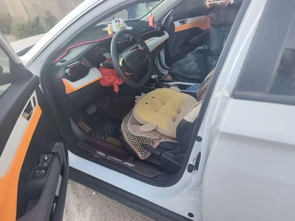 2024 DongFeng Aeolus YiXuan 1.5L 125HP L4 6DCT,autocango,china used car exporter,china ev exporter,chinese used car exporter,chinese used ev exporter