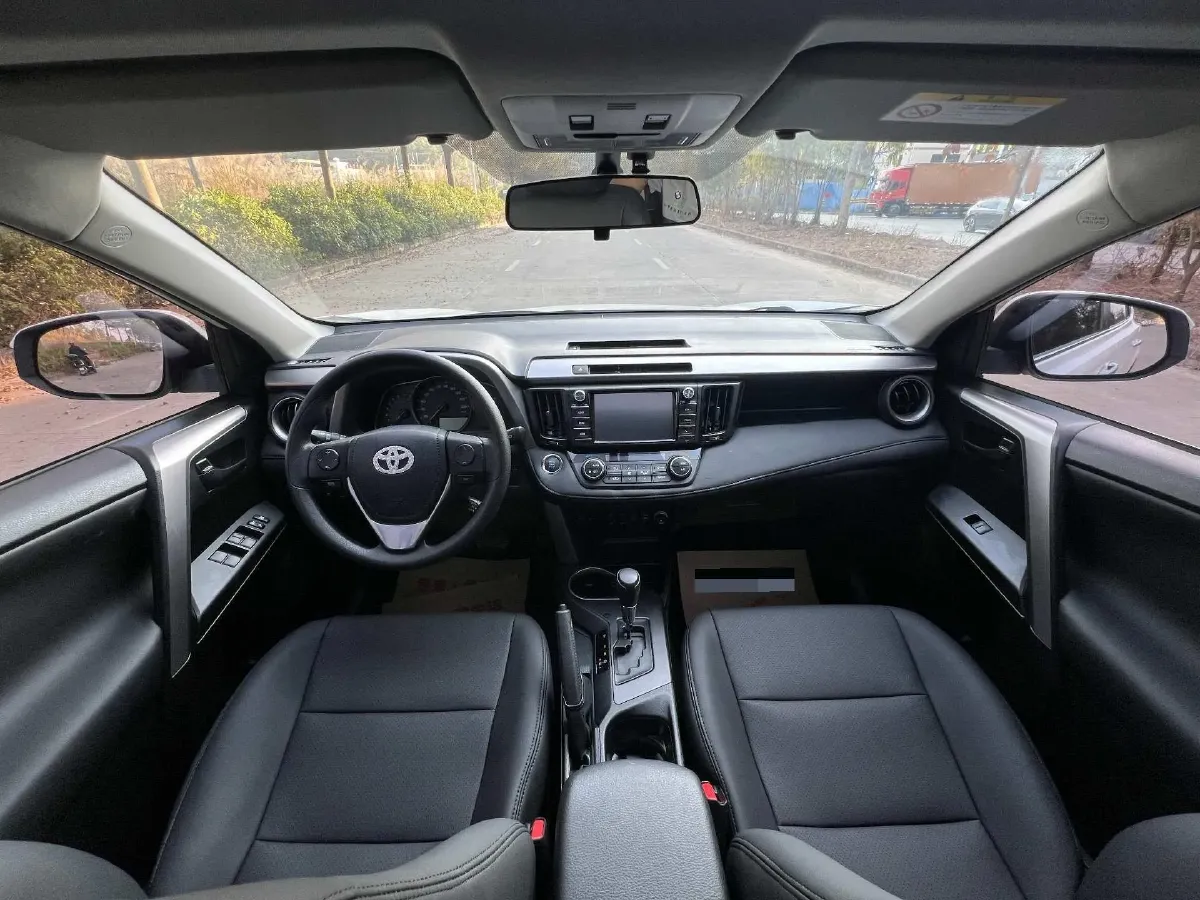 2019 Toyota RAV4 2.0L 151HP L4 CVT,autocango,china used car exporter,china ev exporter,chinese used car exporter,chinese used ev exporter