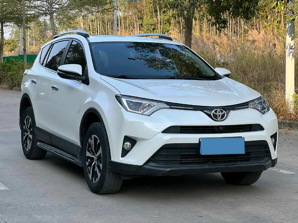 2019 Toyota RAV4 2.0L 151HP L4 CVT,autocango,china used car exporter,china ev exporter,chinese used car exporter,chinese used ev exporter