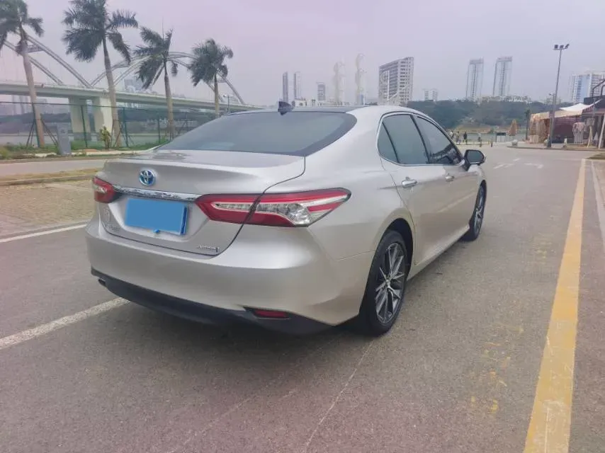 2023 Toyota Camry 2.5L 178HP L4 E-CVT Hybrid,autocango,china used car exporter,china ev exporter,chinese used car exporter,chinese used ev exporter