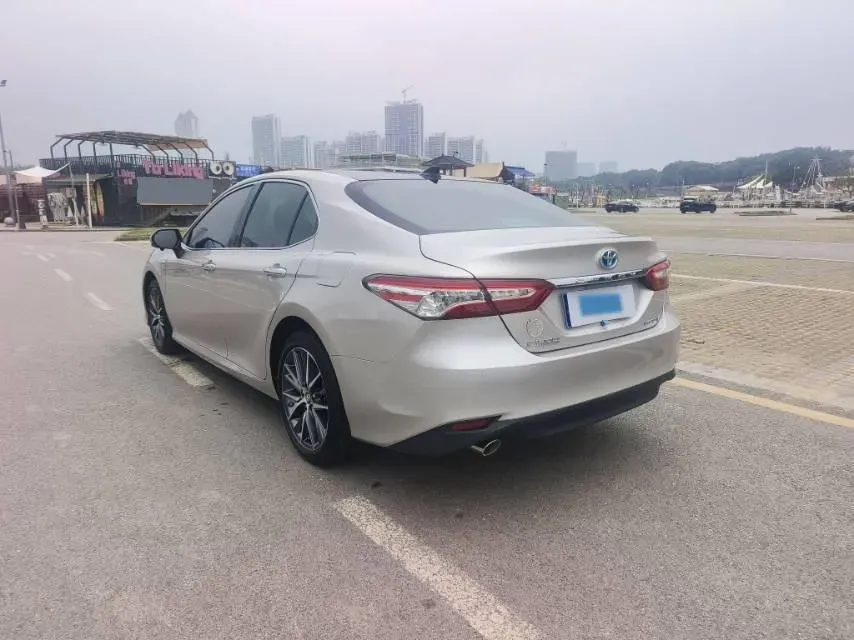 2023 Toyota Camry 2.5L 178HP L4 E-CVT Hybrid,autocango,china used car exporter,china ev exporter,chinese used car exporter,chinese used ev exporter