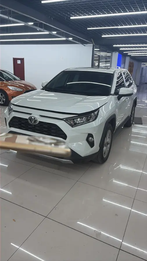 2020 Toyota RAV4 2.0L 171HP L4 CVT