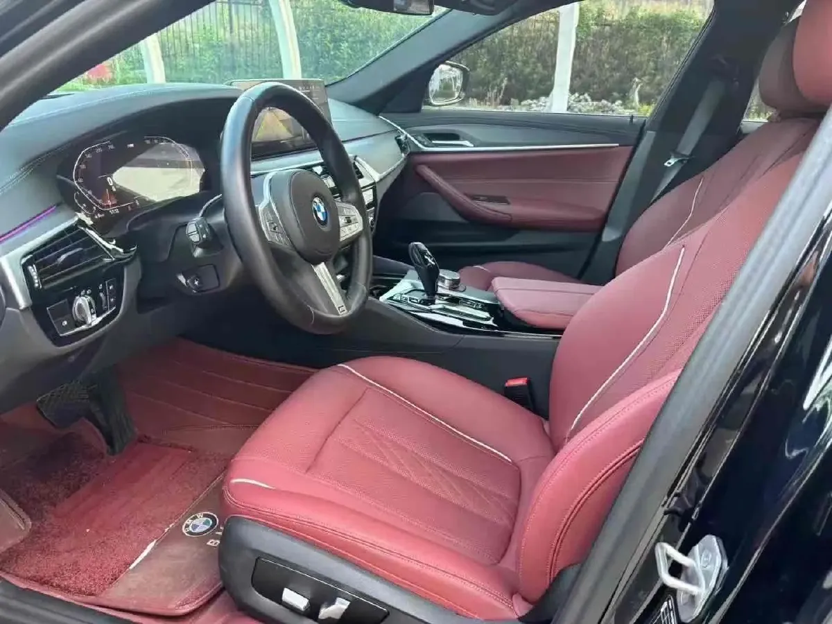 2023 BMW 5 Series 2.0T 245HP L4 8AT,autocango,china used car exporter,china ev exporter,chinese used car exporter,chinese used ev exporter