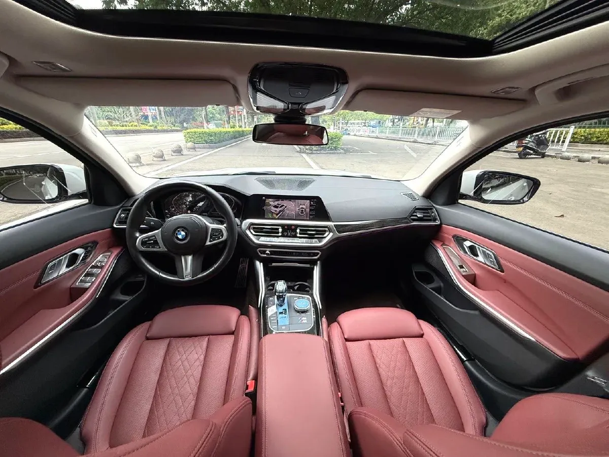 2022 BMW 3 Series 2.0T 184HP L4 8AT,autocango,china used car exporter,china ev exporter,chinese used car exporter,chinese used ev exporter