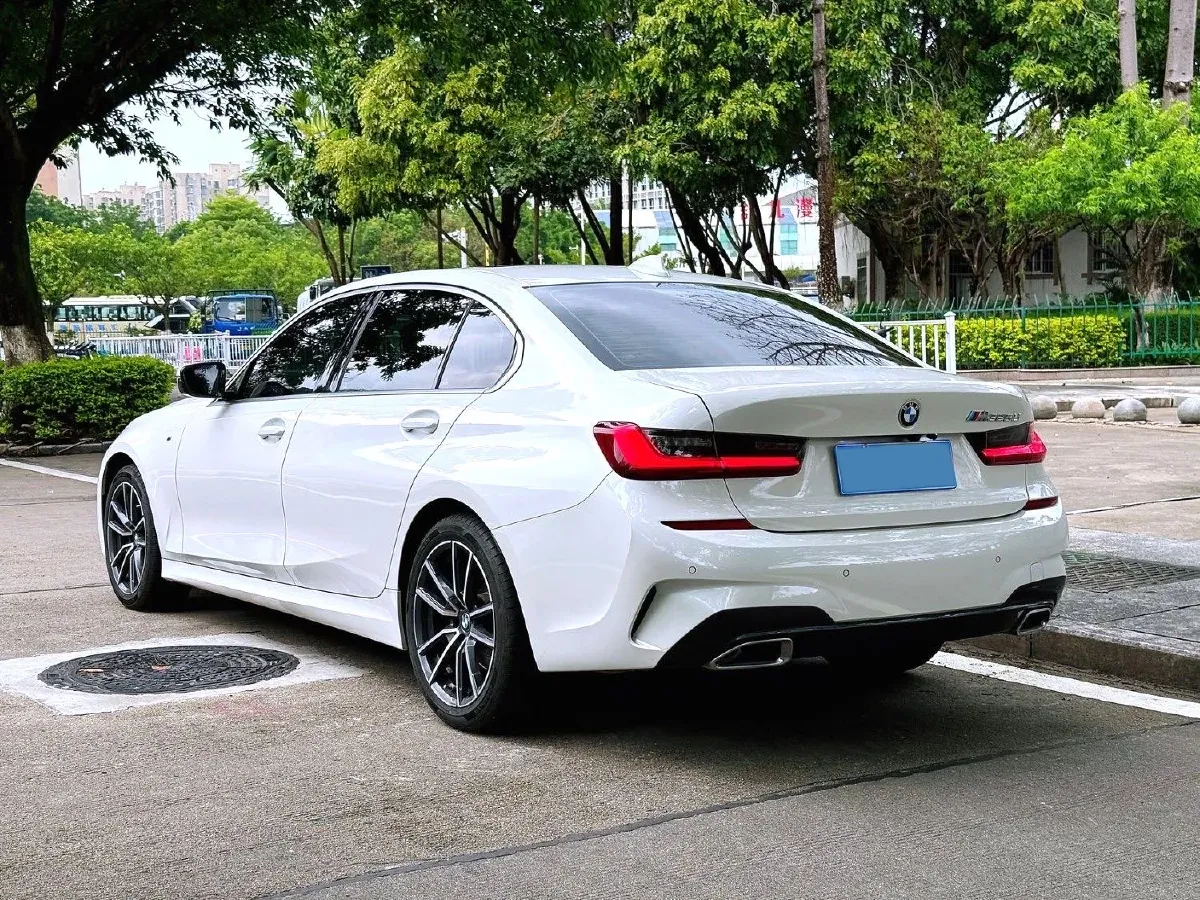2022 BMW 3 Series 2.0T 184HP L4 8AT,autocango,china used car exporter,china ev exporter,chinese used car exporter,chinese used ev exporter