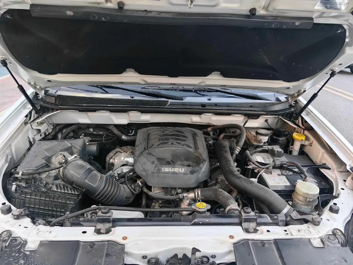 2020 Dongfeng RuiQi 6 2.3T 163HP L4 6MT,autocango,china used car exporter,china ev exporter,chinese used car exporter,chinese used ev exporter