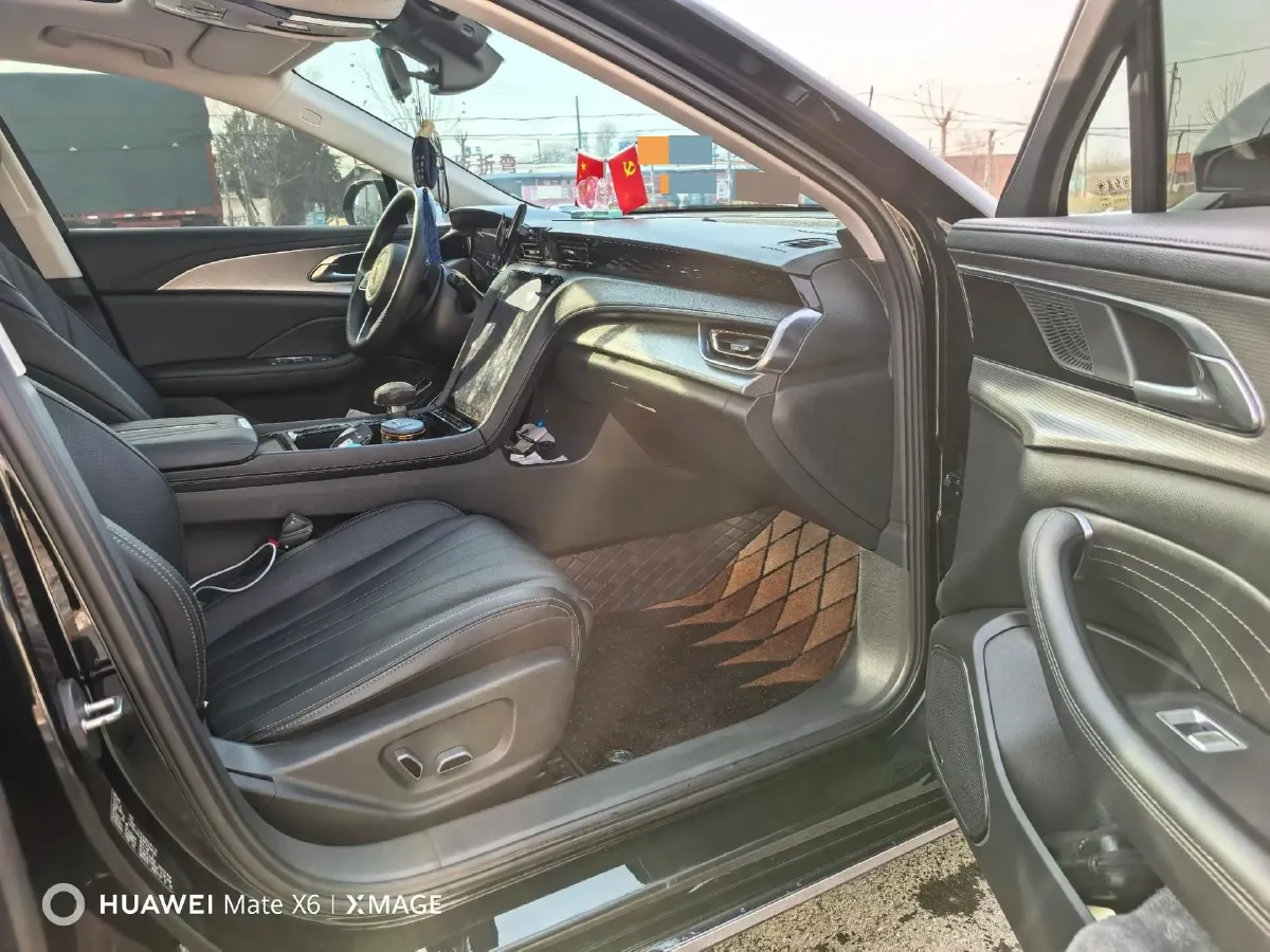 2023 HongQi H5 1.5T 169HP L4 7DCT,autocango,china used car exporter,china ev exporter,chinese used car exporter,chinese used ev exporter