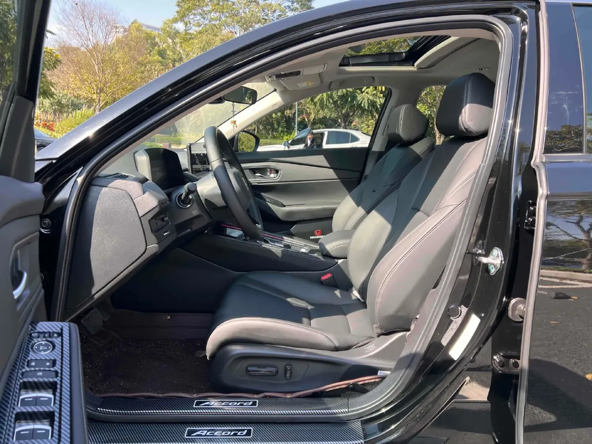 2023 Dongfeng PaLaSuo 2.0T 228HP L4 8AT,autocango,china used car exporter,china ev exporter,chinese used car exporter,chinese used ev exporter