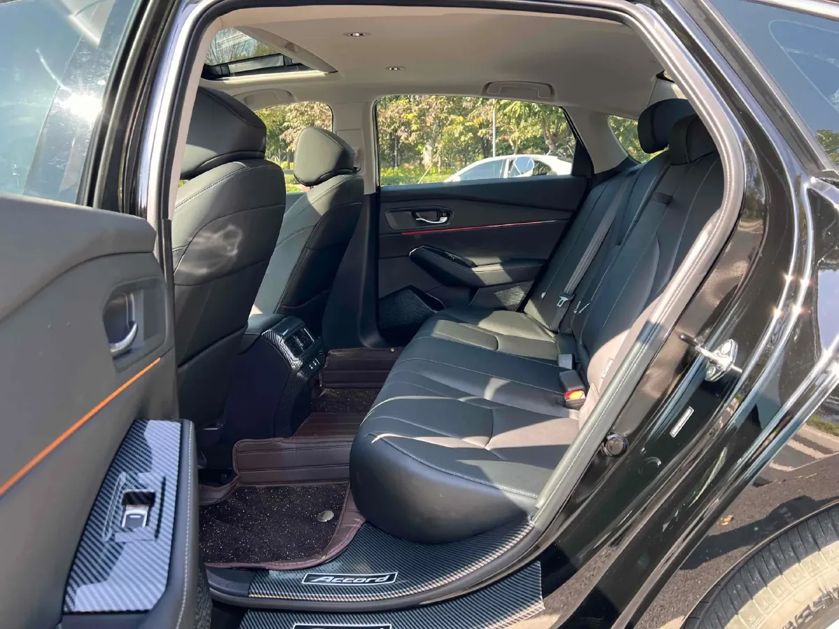 2023 Dongfeng PaLaSuo 2.0T 228HP L4 8AT,autocango,china used car exporter,china ev exporter,chinese used car exporter,chinese used ev exporter