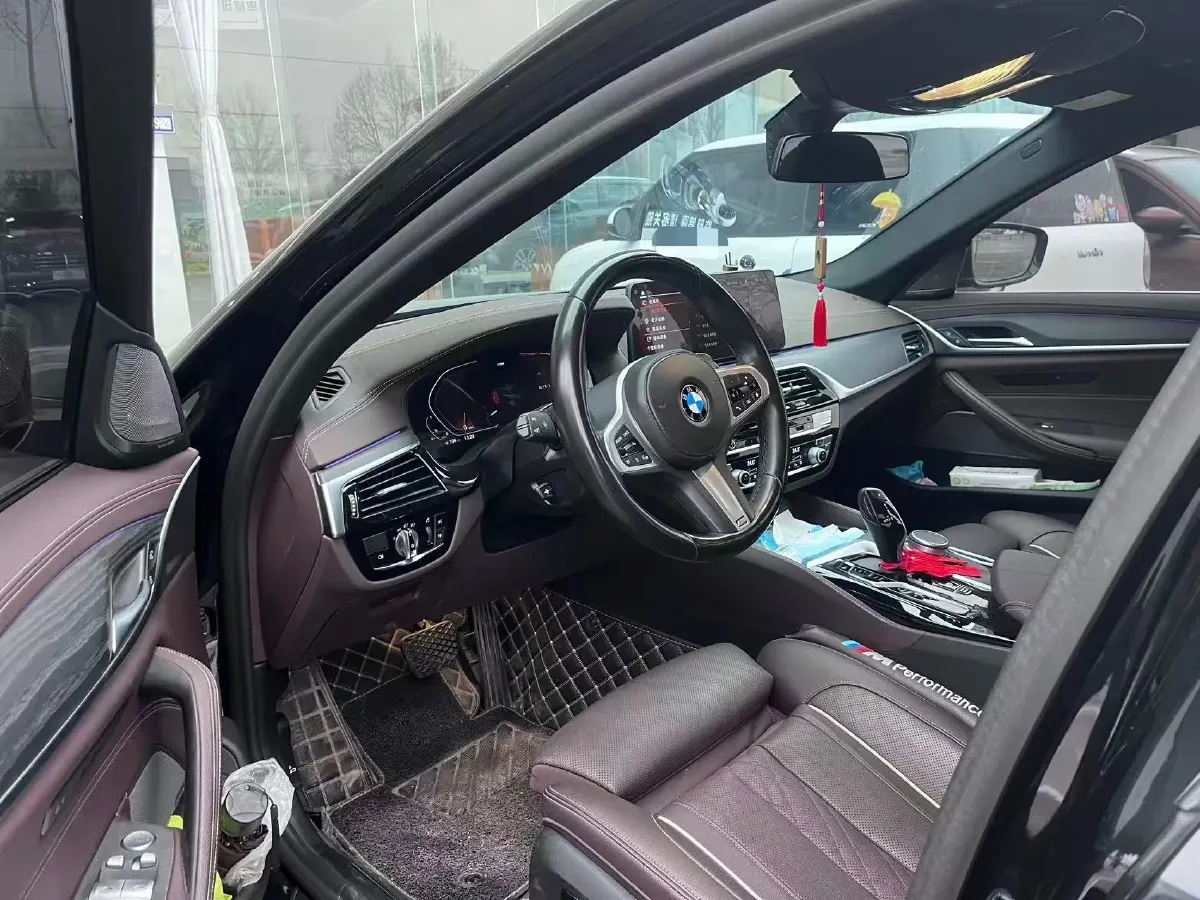 2021 BMW 5 Series 2.0T 252HP L4 8AT,autocango,china used car exporter,china ev exporter,chinese used car exporter,chinese used ev exporter