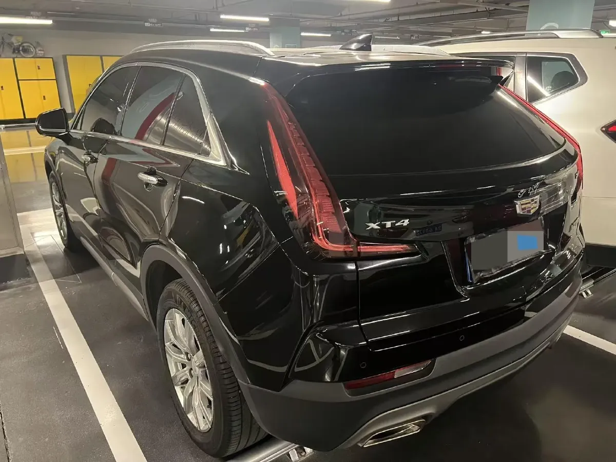 2020 Cadillac XT4 2.0T 241HP L4 9AT,autocango,china used car exporter,china ev exporter,chinese used car exporter,chinese used ev exporter