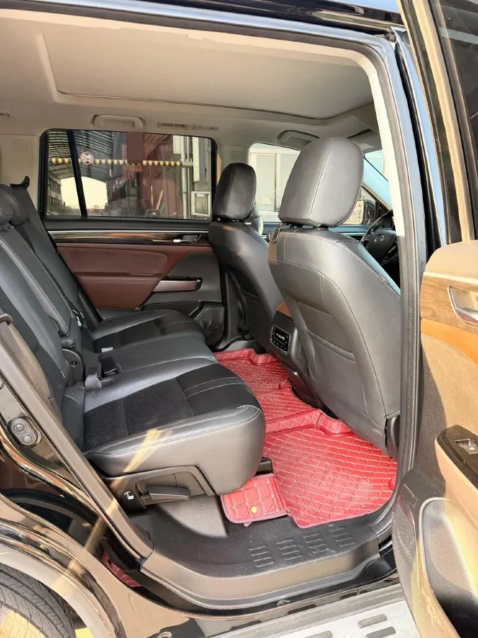 2017 GAC Trumpchi GS8 2.0T 201HP L4 6AT,autocango,china used car exporter,china ev exporter,chinese used car exporter,chinese used ev exporter