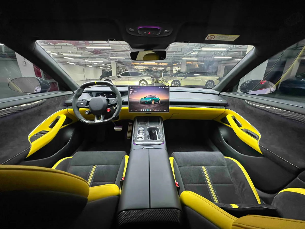 2025 MI SU7 Ultra BEV 93.7KWH,autocango,china used car exporter,china ev exporter,chinese used car exporter,chinese used ev exporter